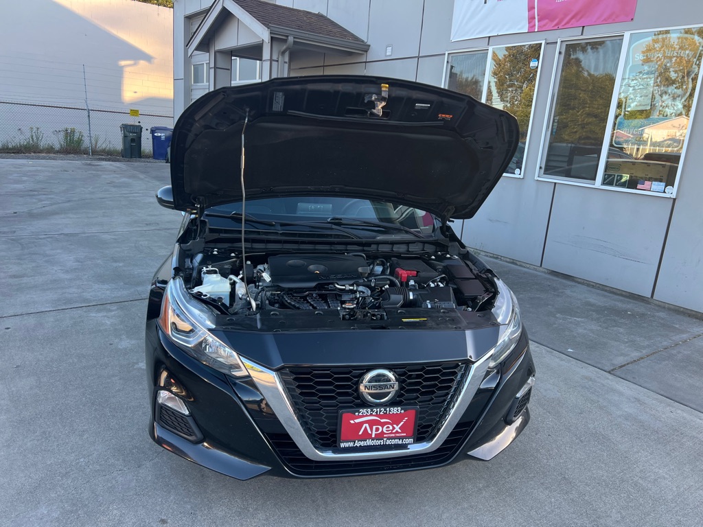 Photo 19 of this NISSAN ALTIMA