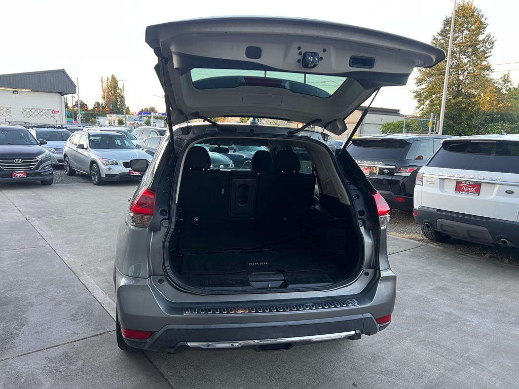 Photo 14 of this NISSAN ROGUE