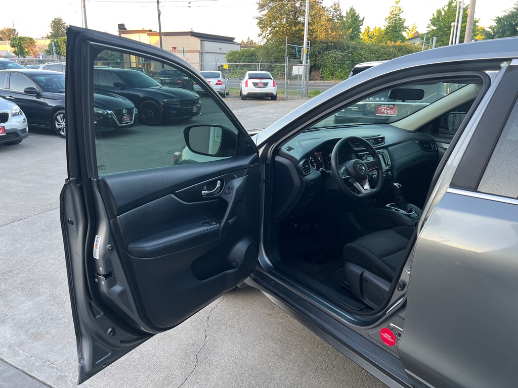 Photo 9 of this NISSAN ROGUE