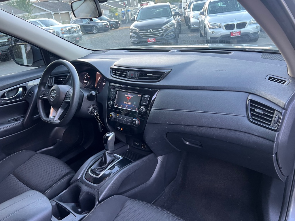 Photo 17 of this NISSAN ROGUE