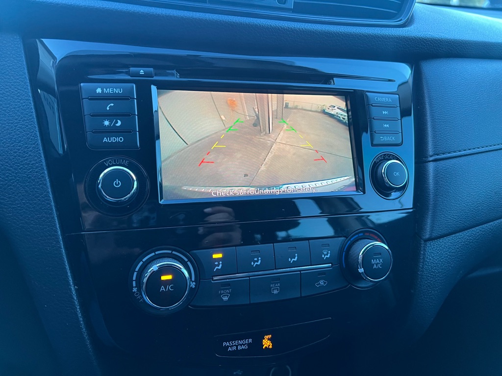 Photo 20 of this NISSAN ROGUE