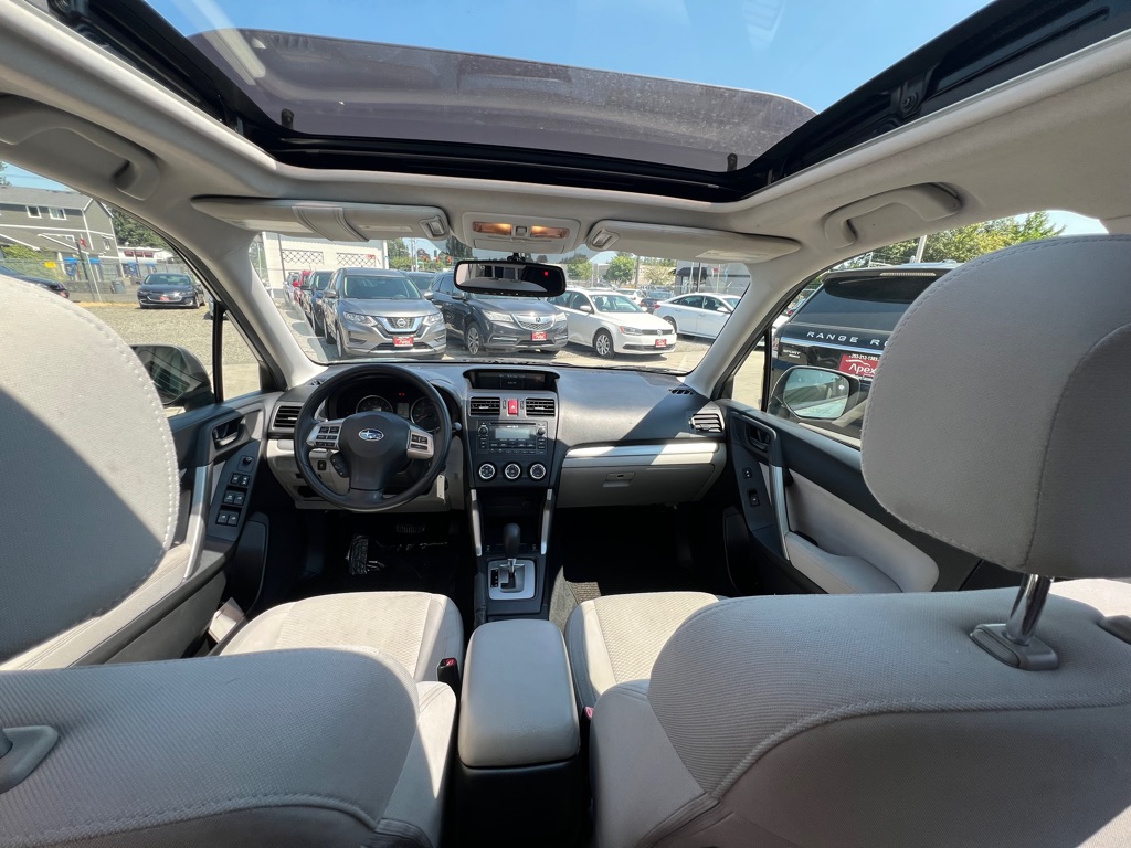 Photo 14 of this SUBARU FORESTER