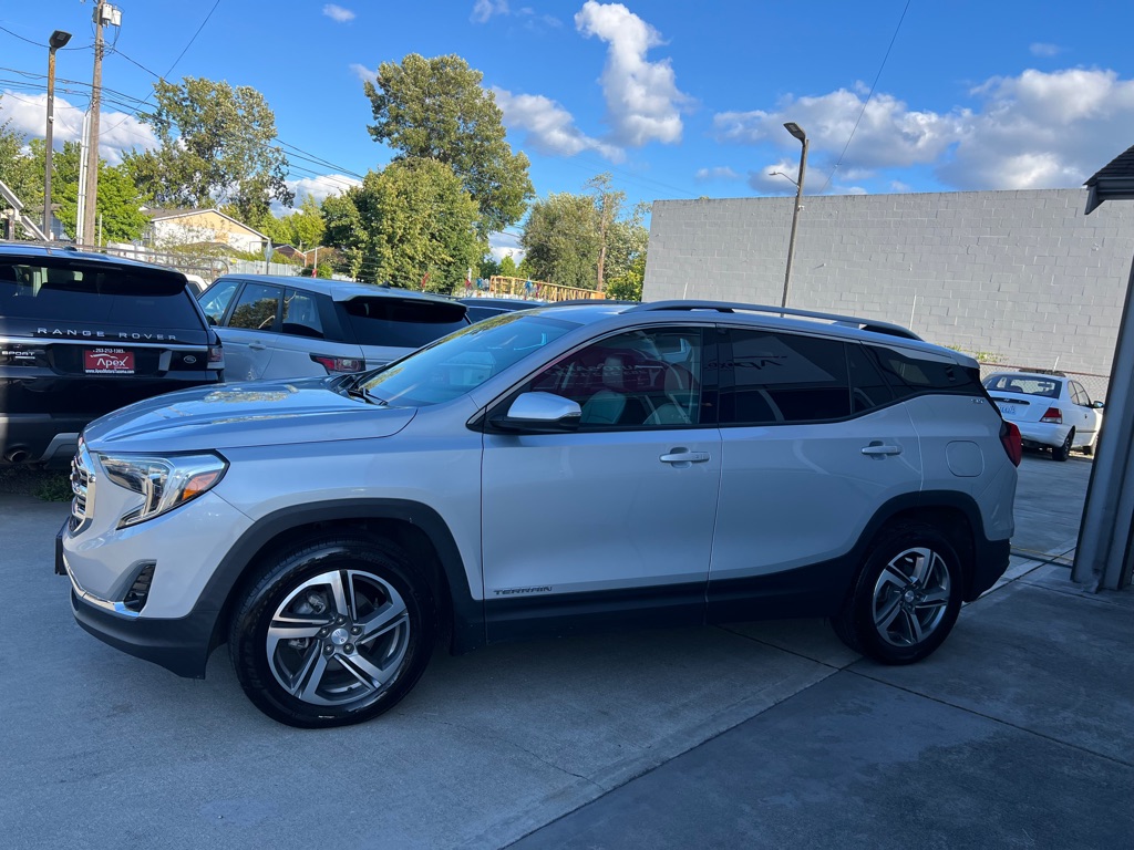 Photo 4 of this GMC TERRAIN