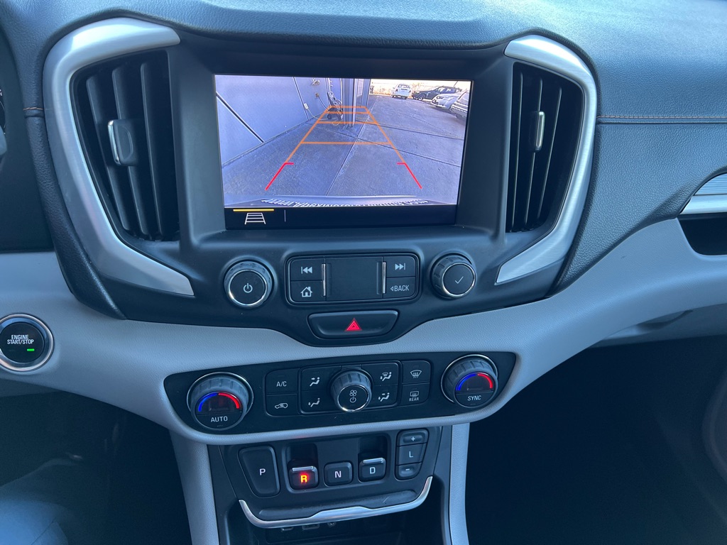Photo 21 of this GMC TERRAIN
