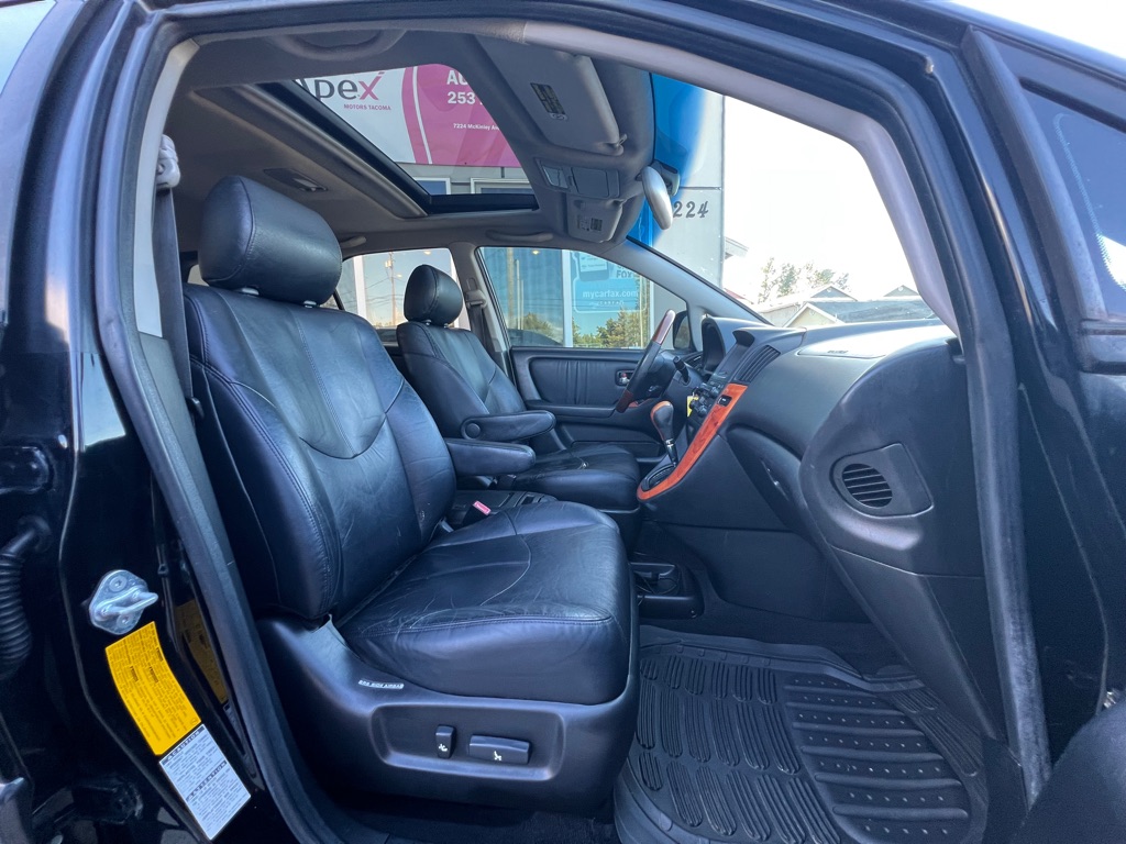 Photo 20 of this LEXUS RX 300