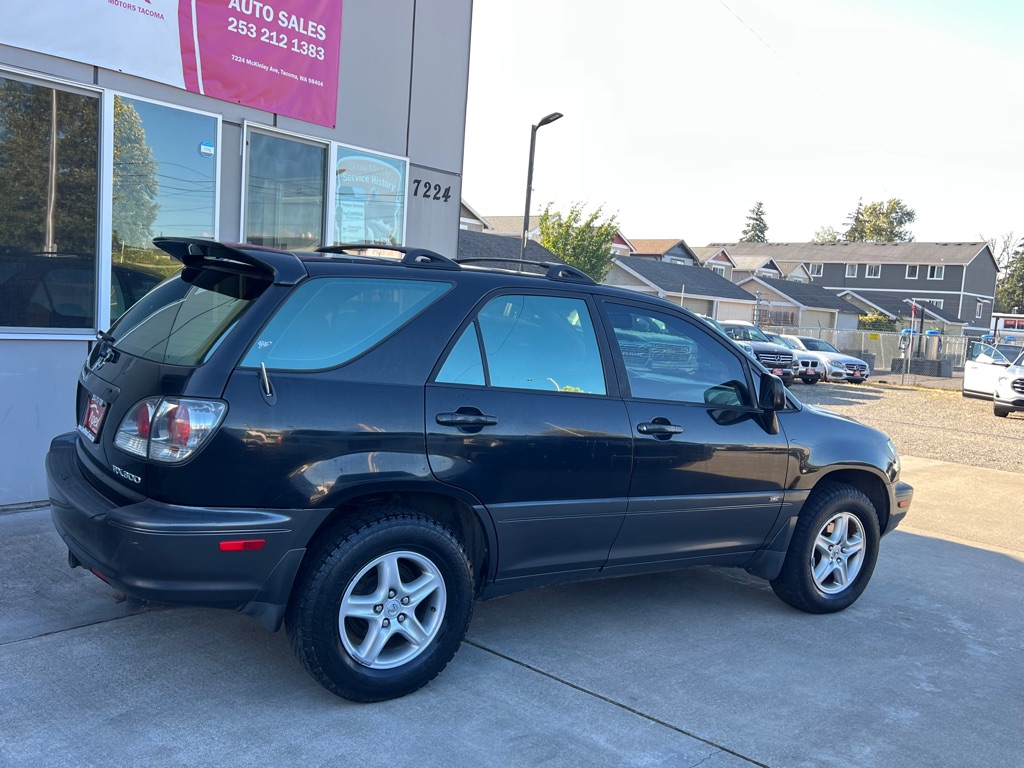 Photo 8 of this LEXUS RX 300