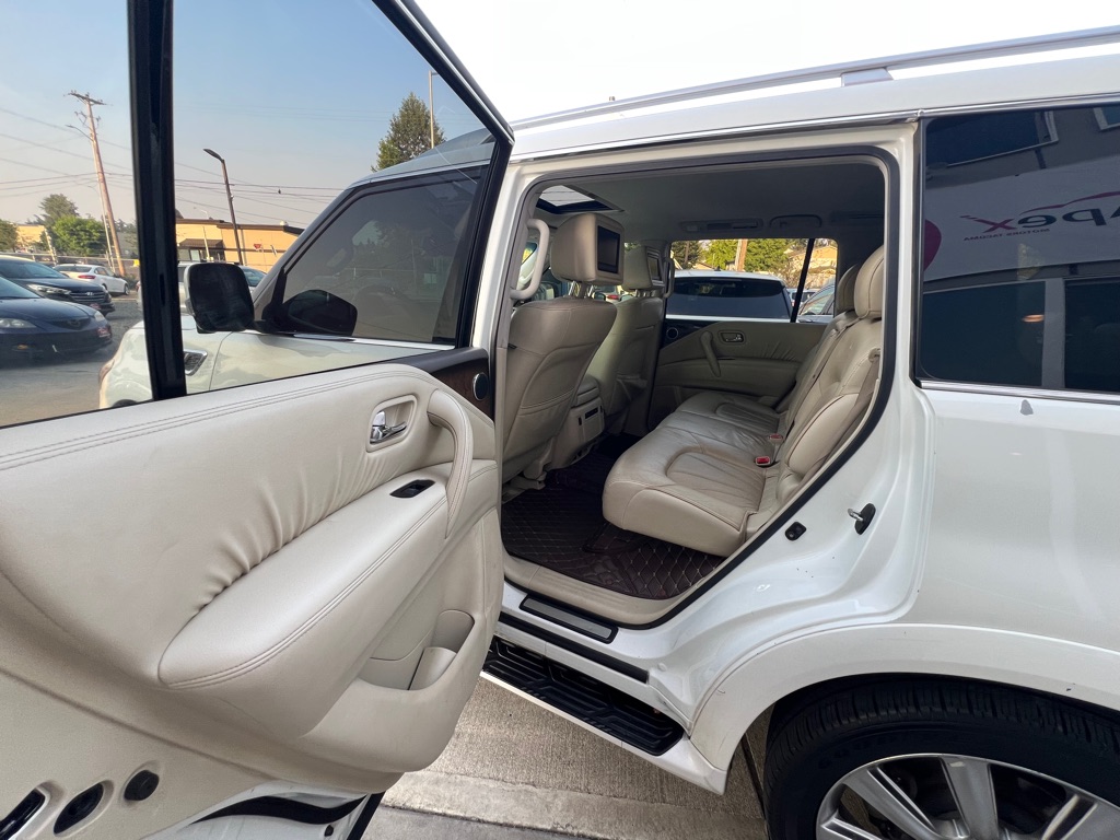 Photo 13 of this INFINITI QX56