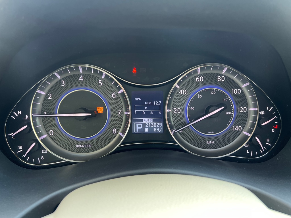 Photo 24 of this INFINITI QX56