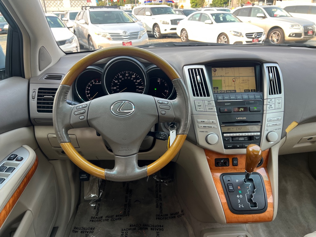 Photo 14 of this LEXUS RX 350