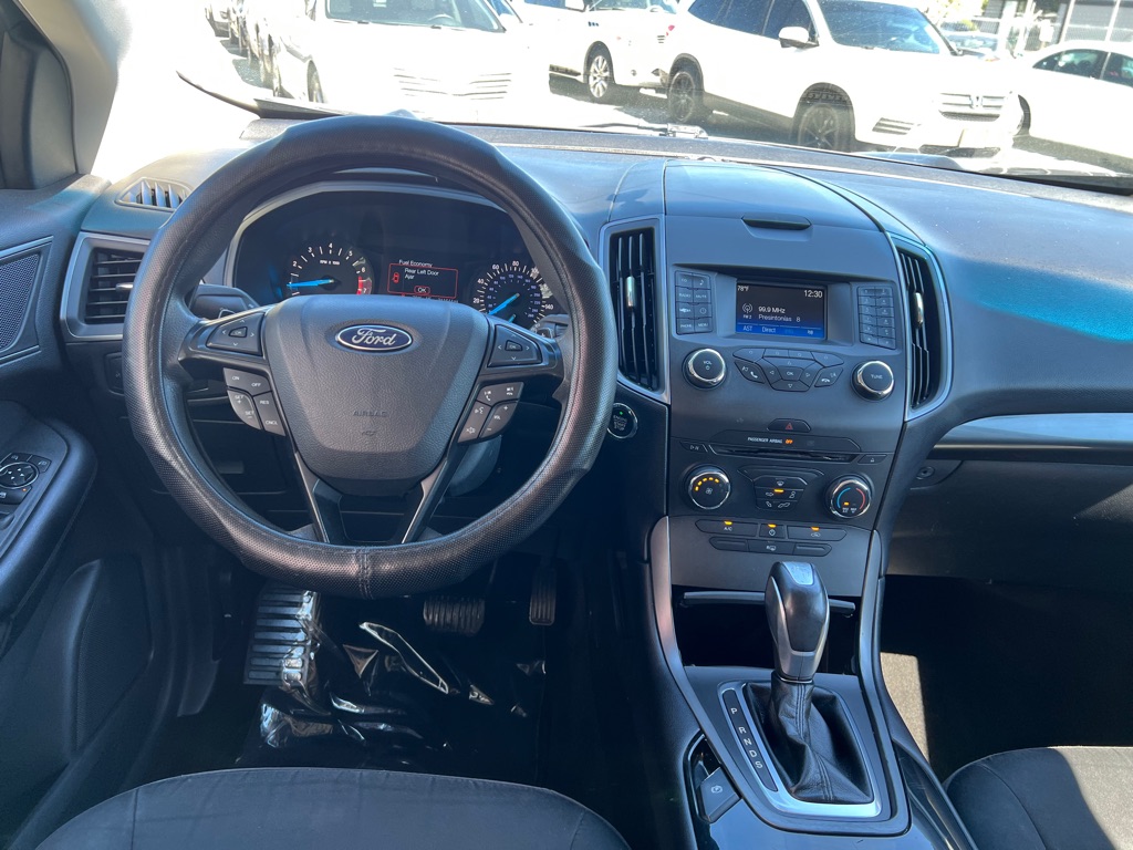 Photo 14 of this FORD EDGE