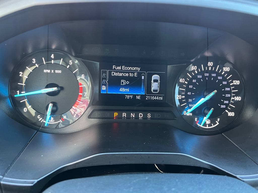 Photo 21 of this FORD EDGE