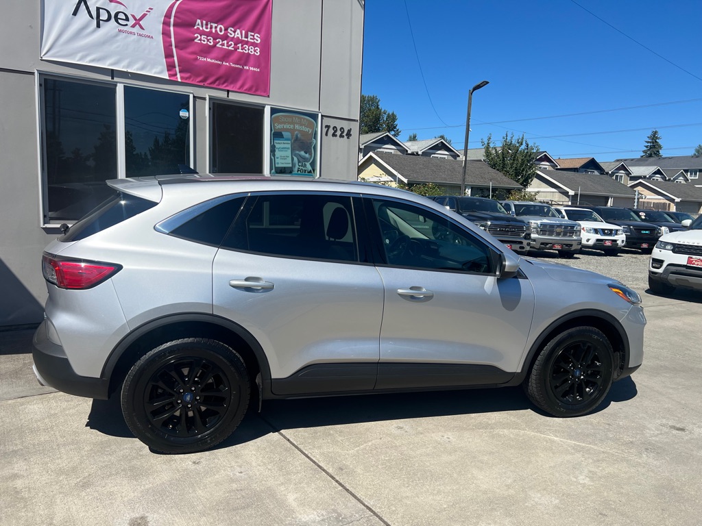 Photo 8 of this FORD ESCAPE