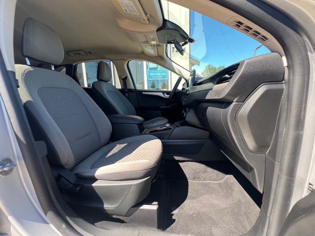 Photo 19 of this FORD ESCAPE