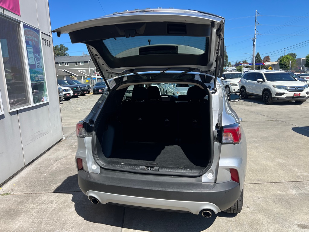 Photo 14 of this FORD ESCAPE