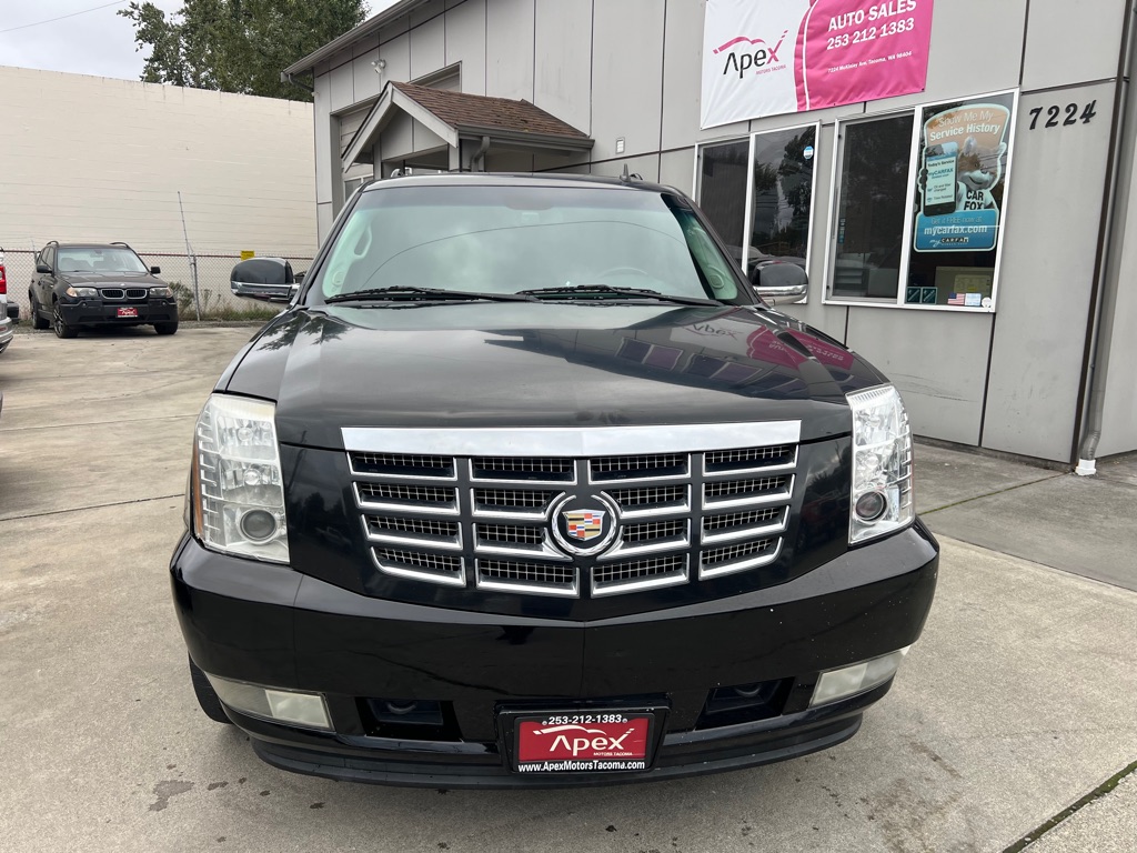 Photo 2 of this CADILLAC ESCALADE ESV
