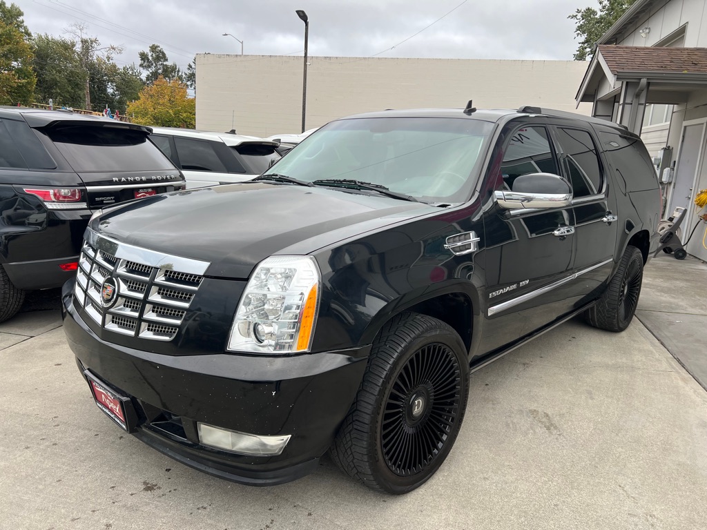 Photo 3 of this CADILLAC ESCALADE ESV