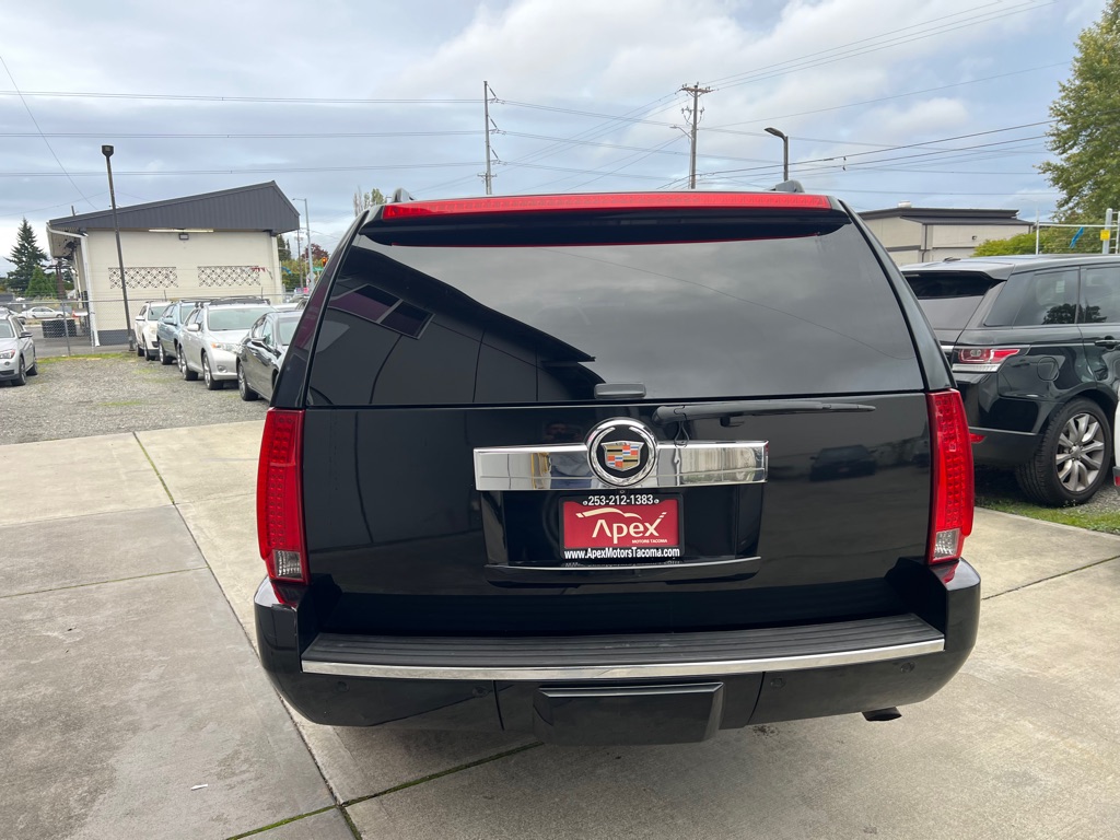 Photo 6 of this CADILLAC ESCALADE ESV