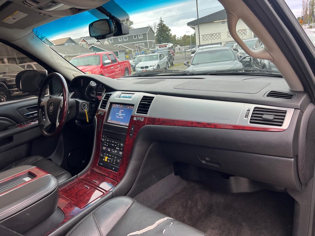 Photo 20 of this CADILLAC ESCALADE ESV