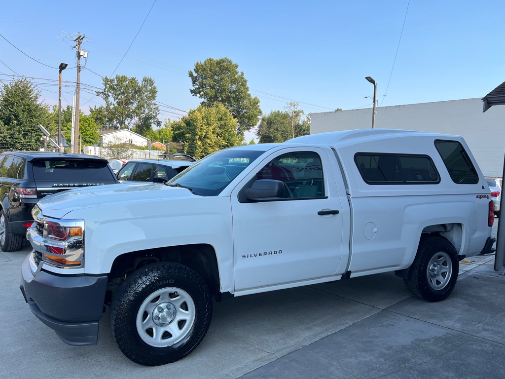 Photo 4 of this CHEVROLET SILVERADO 1500