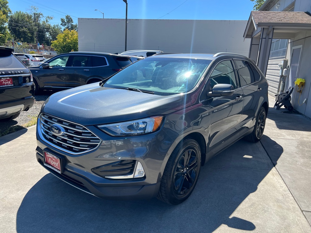 Photo 3 of this FORD EDGE