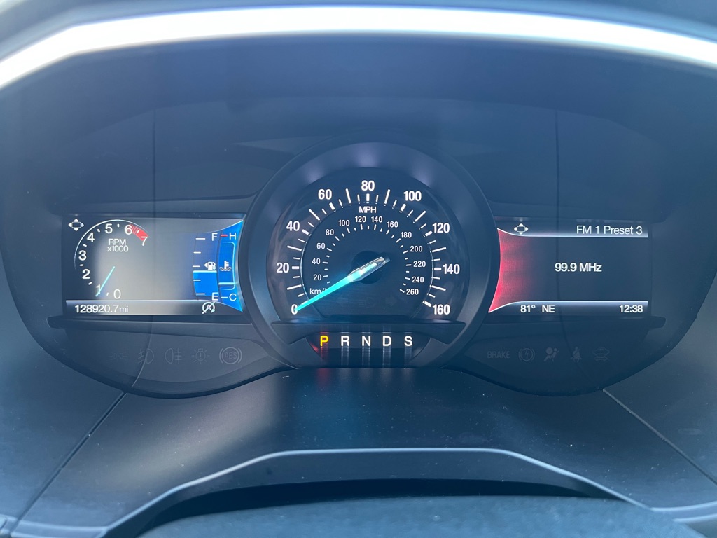 Photo 21 of this FORD EDGE