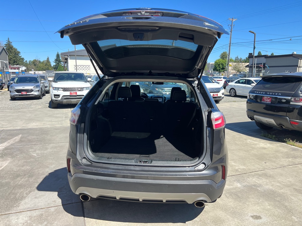 Photo 15 of this FORD EDGE