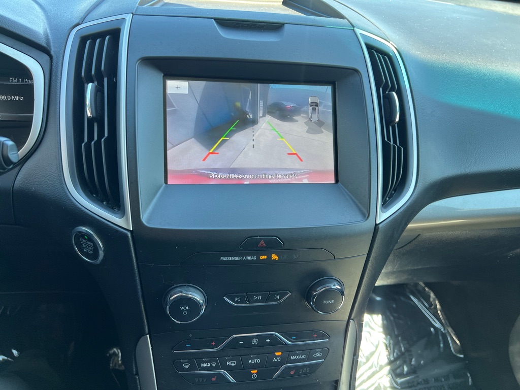 Photo 20 of this FORD EDGE