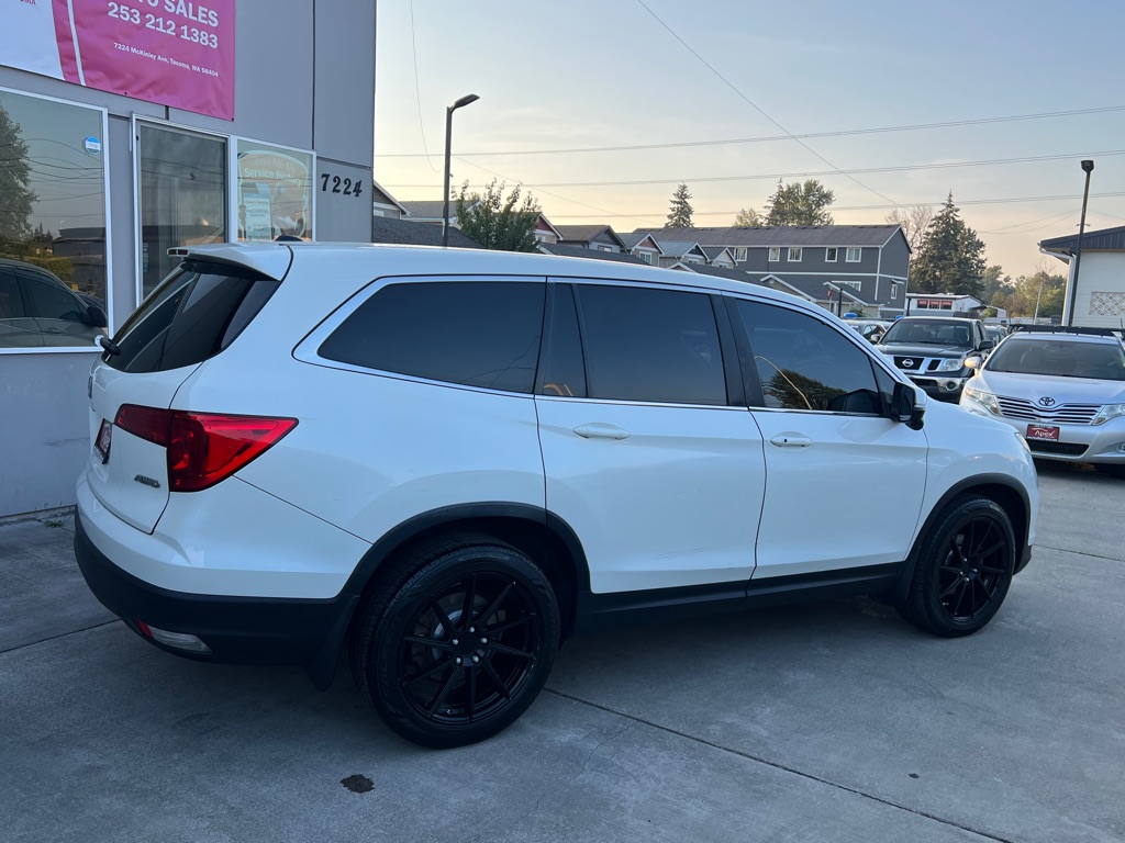 Photo 8 of this HONDA PILOT