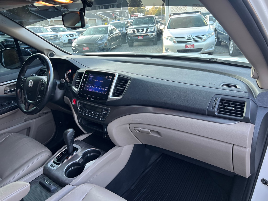 Photo 21 of this HONDA PILOT