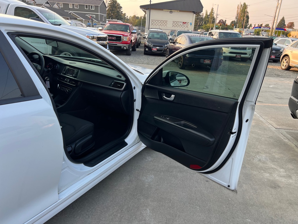 Photo 17 of this KIA OPTIMA