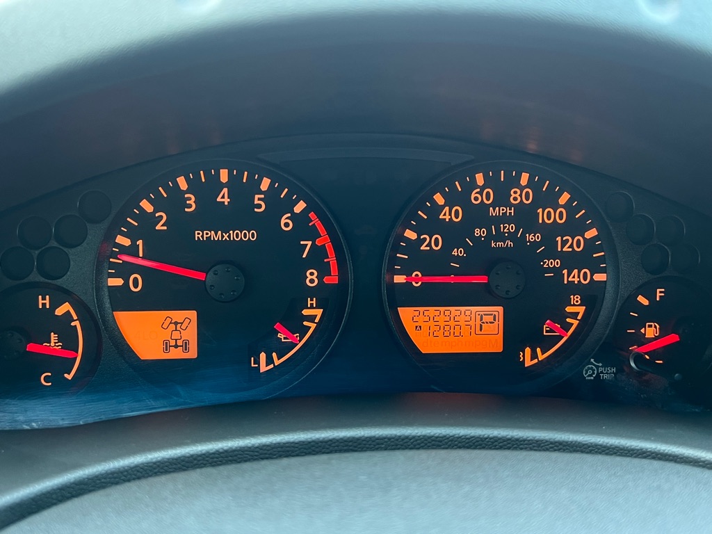 Photo 19 of this NISSAN FRONTIER