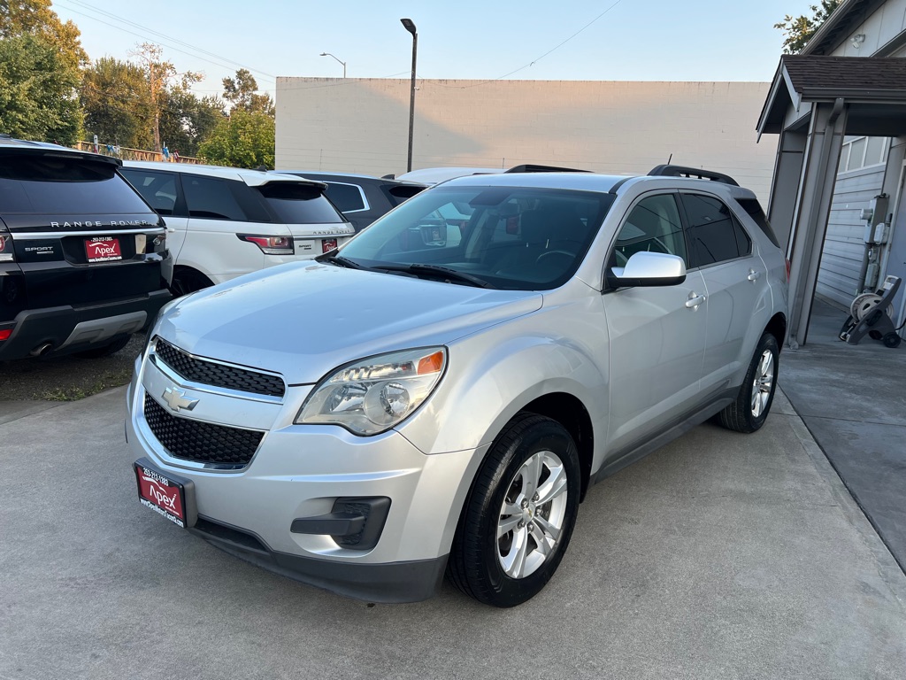 Photo 3 of this CHEVROLET EQUINOX