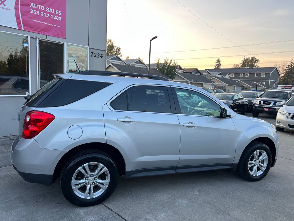 Photo 8 of this CHEVROLET EQUINOX