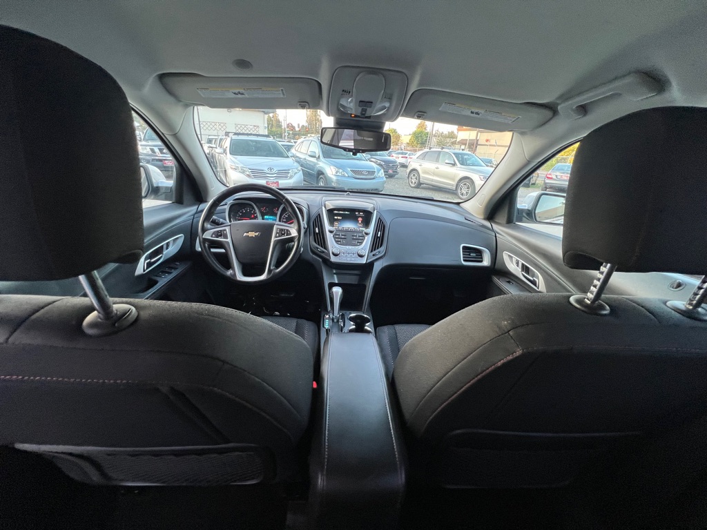 Photo 13 of this CHEVROLET EQUINOX