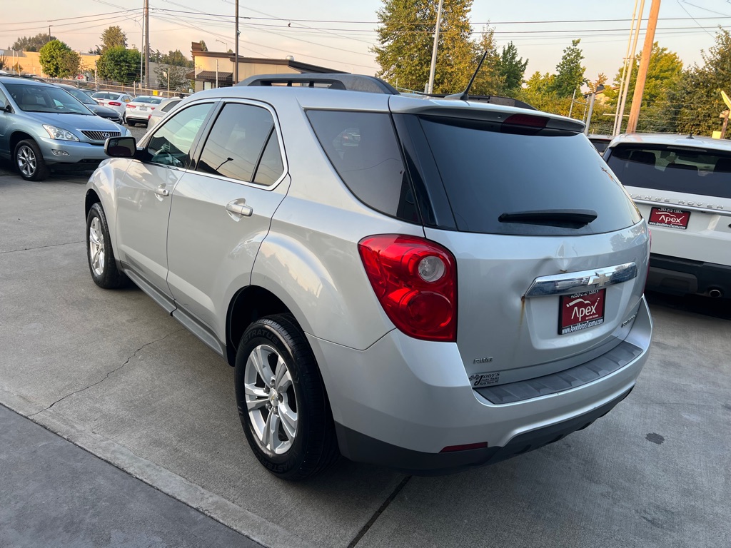 Photo 5 of this CHEVROLET EQUINOX