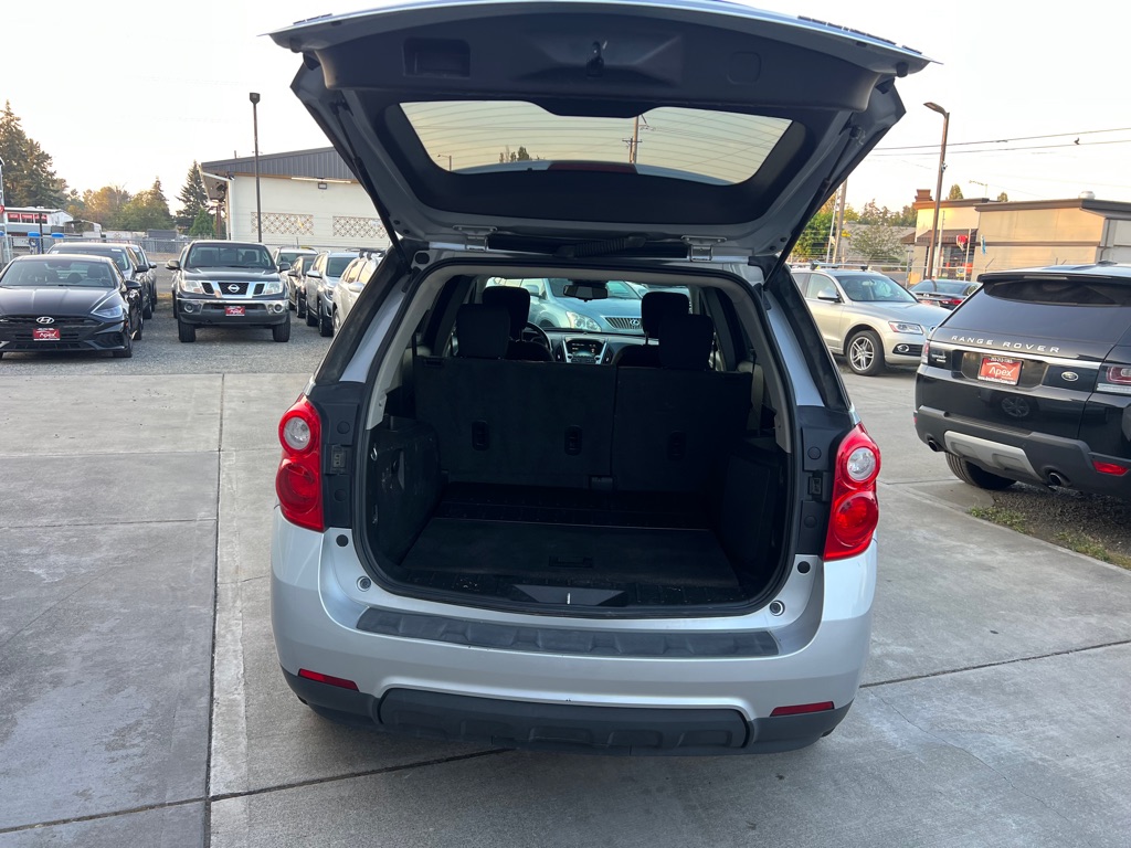 Photo 15 of this CHEVROLET EQUINOX