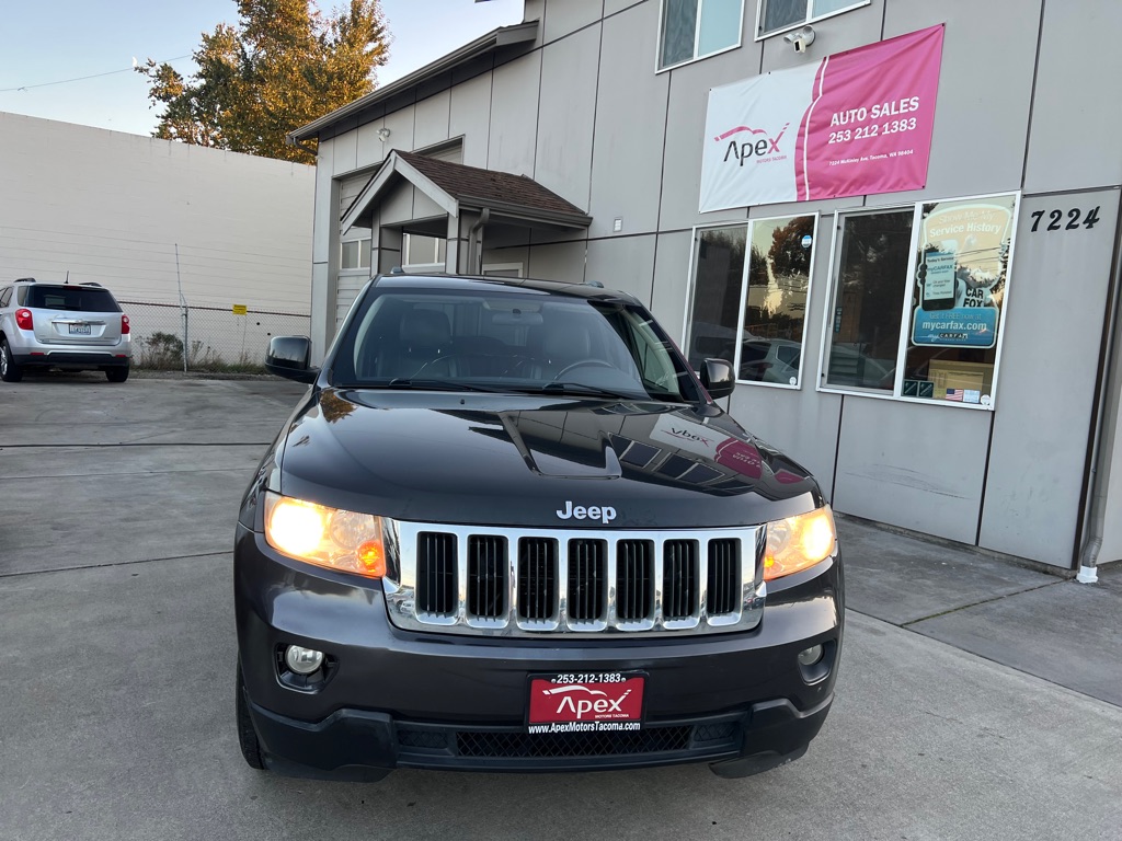 Photo 2 of this JEEP GRAND CHEROKEE