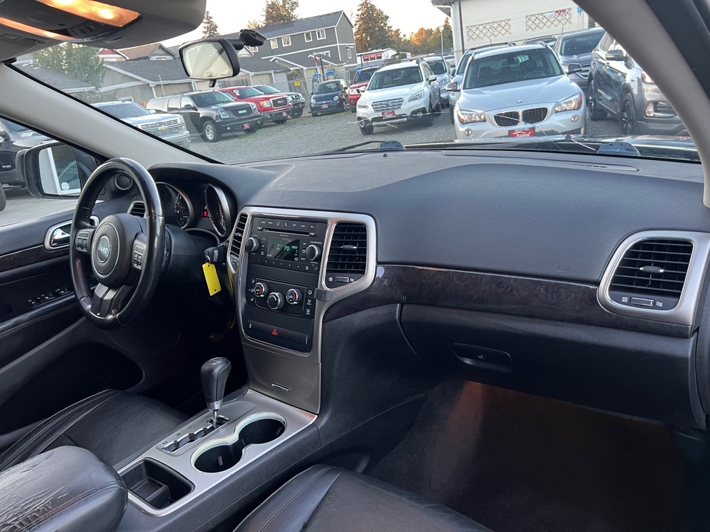 Photo 18 of this JEEP GRAND CHEROKEE