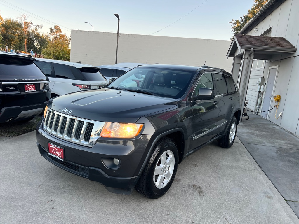 Photo 3 of this JEEP GRAND CHEROKEE