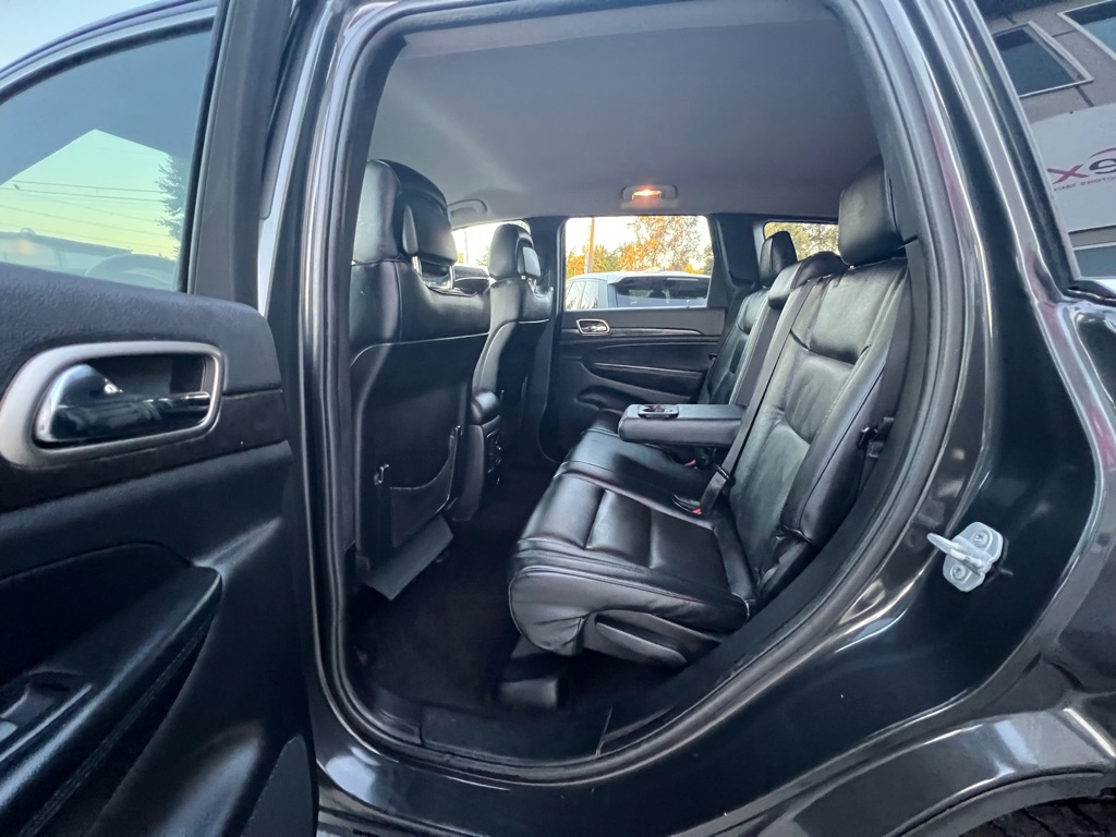 Photo 12 of this JEEP GRAND CHEROKEE