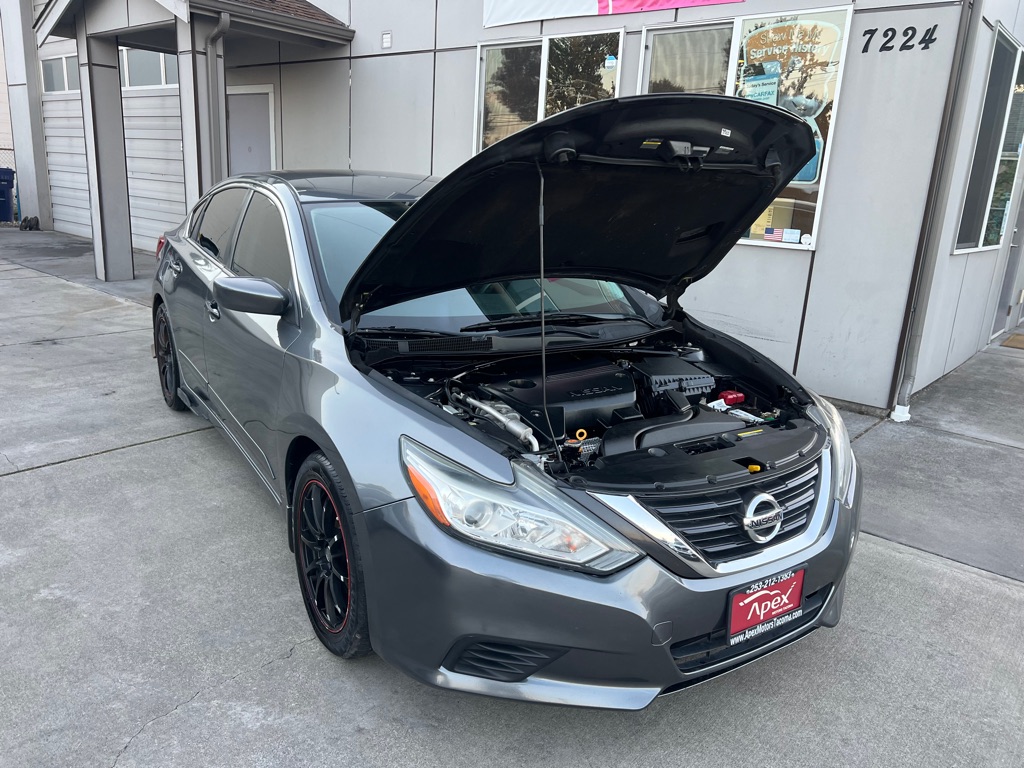 Photo 9 of this NISSAN ALTIMA