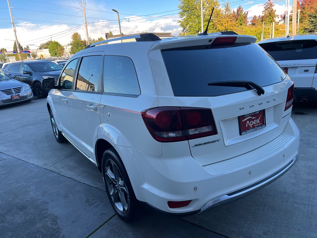 Photo 5 of this DODGE JOURNEY