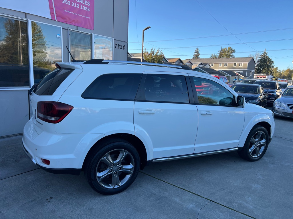 Photo 8 of this DODGE JOURNEY