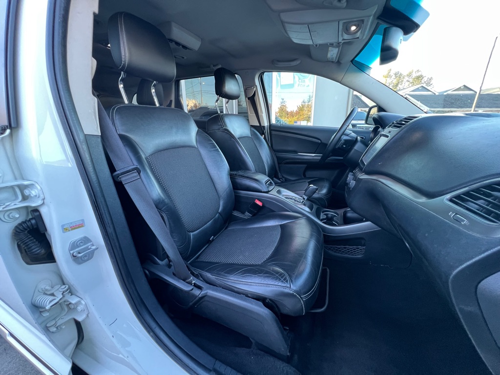 Photo 20 of this DODGE JOURNEY