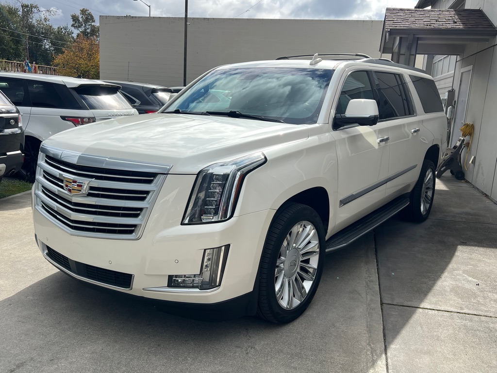 Photo 3 of this CADILLAC ESCALADE ESV