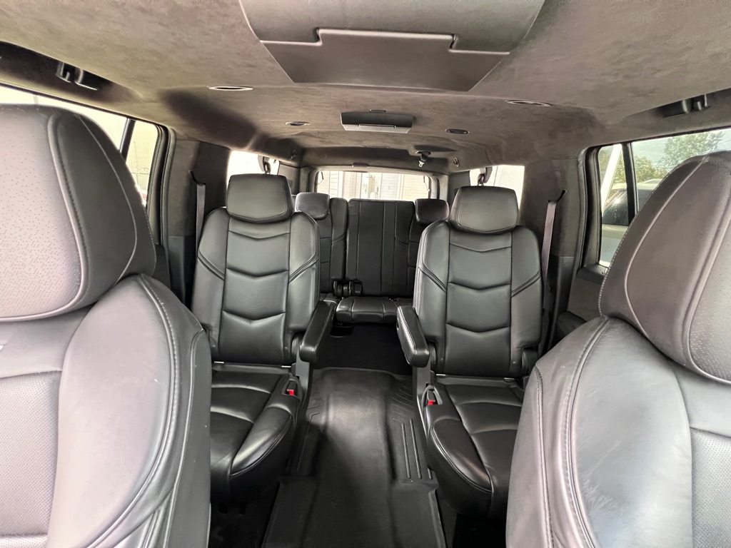 Photo 23 of this CADILLAC ESCALADE ESV