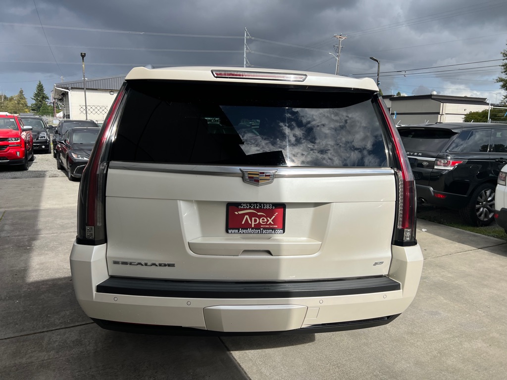 Photo 6 of this CADILLAC ESCALADE ESV