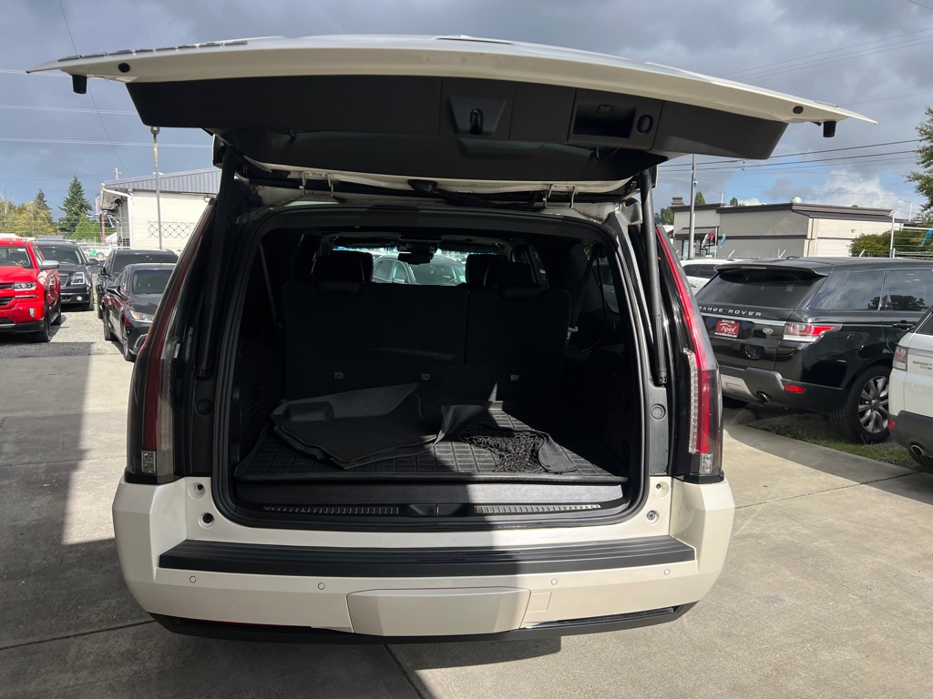 Photo 18 of this CADILLAC ESCALADE ESV