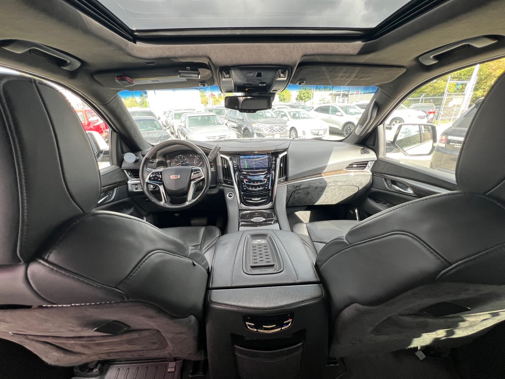 Photo 14 of this CADILLAC ESCALADE ESV