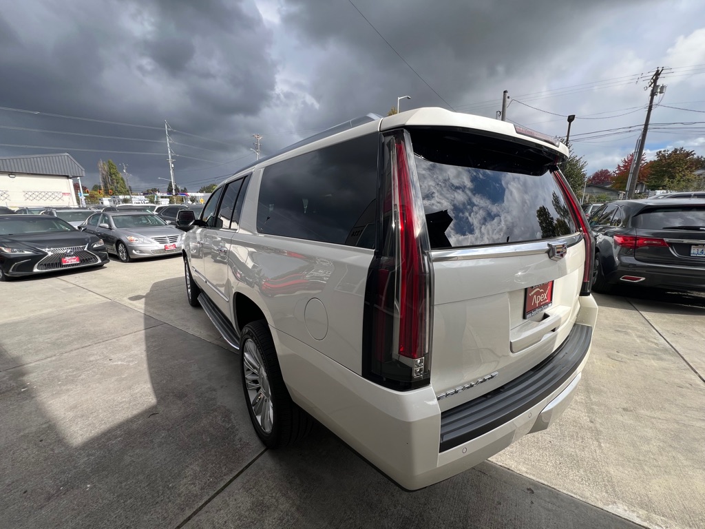 Photo 5 of this CADILLAC ESCALADE ESV